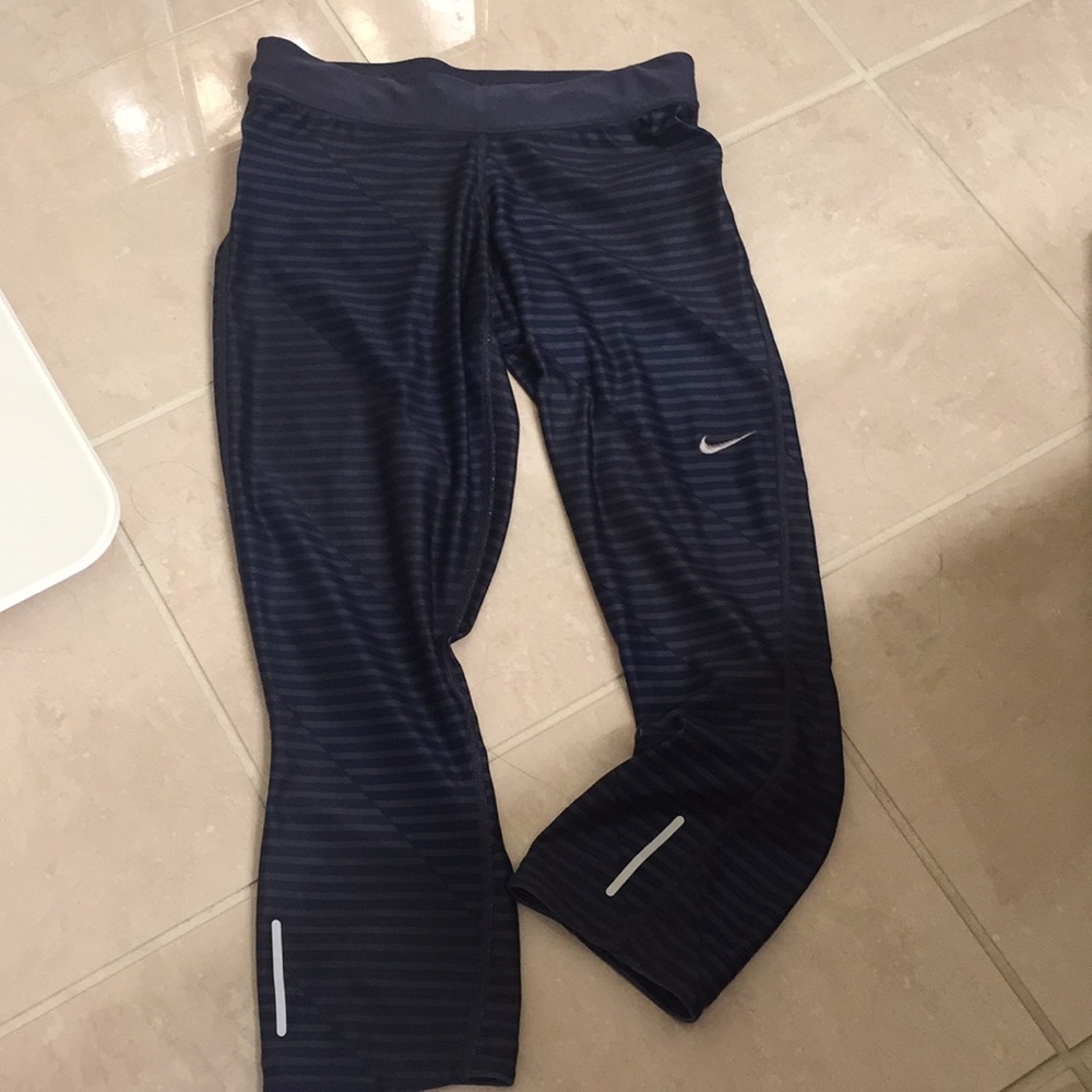Nike Crop Pants